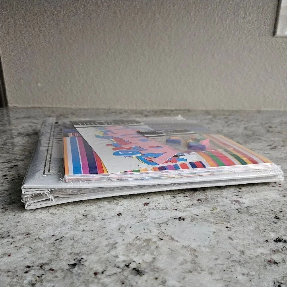 Scrapbooking Kit with Postbound Album - Picture 7 of 12